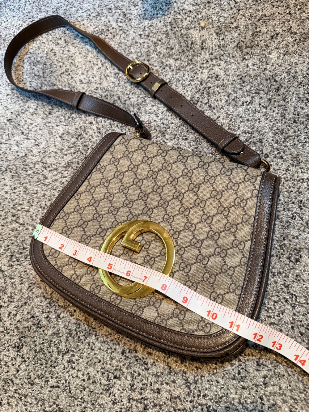 Gucci Brown GG Supreme Shoulder Bag with Gold Double G - Picture 2 of 15